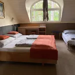 Berg Toboz Panzió Pensión