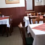 Berg Toboz Panzió Pensión