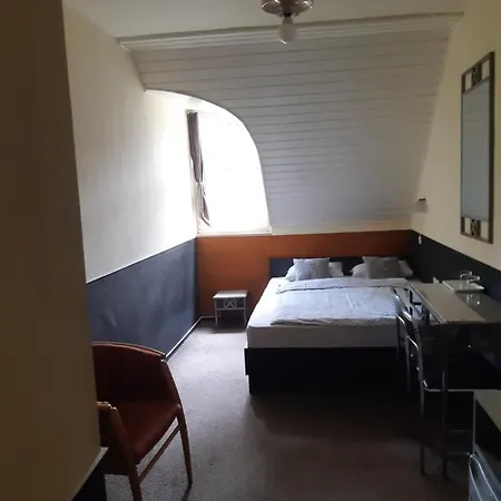 伯格托博兹旅馆 *