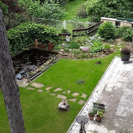 Berg Toboz Panzio Гостевой дом 4*