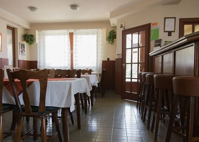 Berg Toboz Panzio 4* Pécs