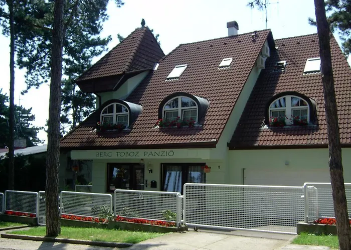 Berg Toboz Panzio Affittacamere